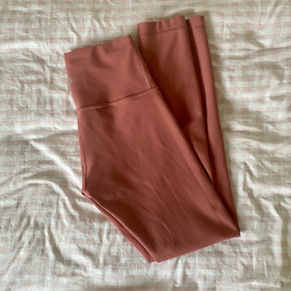 Lululemon Wunder Train HR Tight 25”